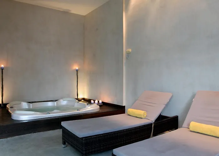 Egnatia & Hotel 4*