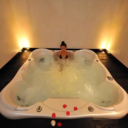 Egnatia & Hotel 4*