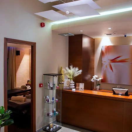 Hotel Egnatia & 4*